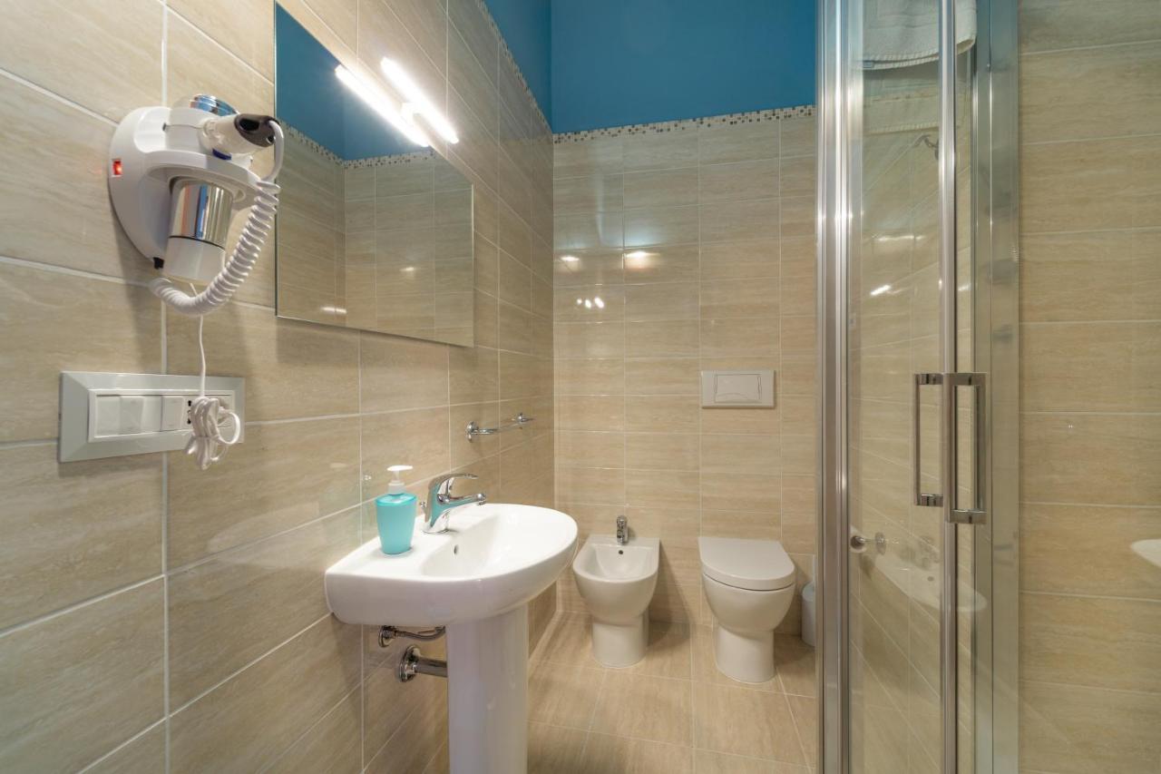Boutique Rooms Carbonazzi 17 Cagliari Exterior photo